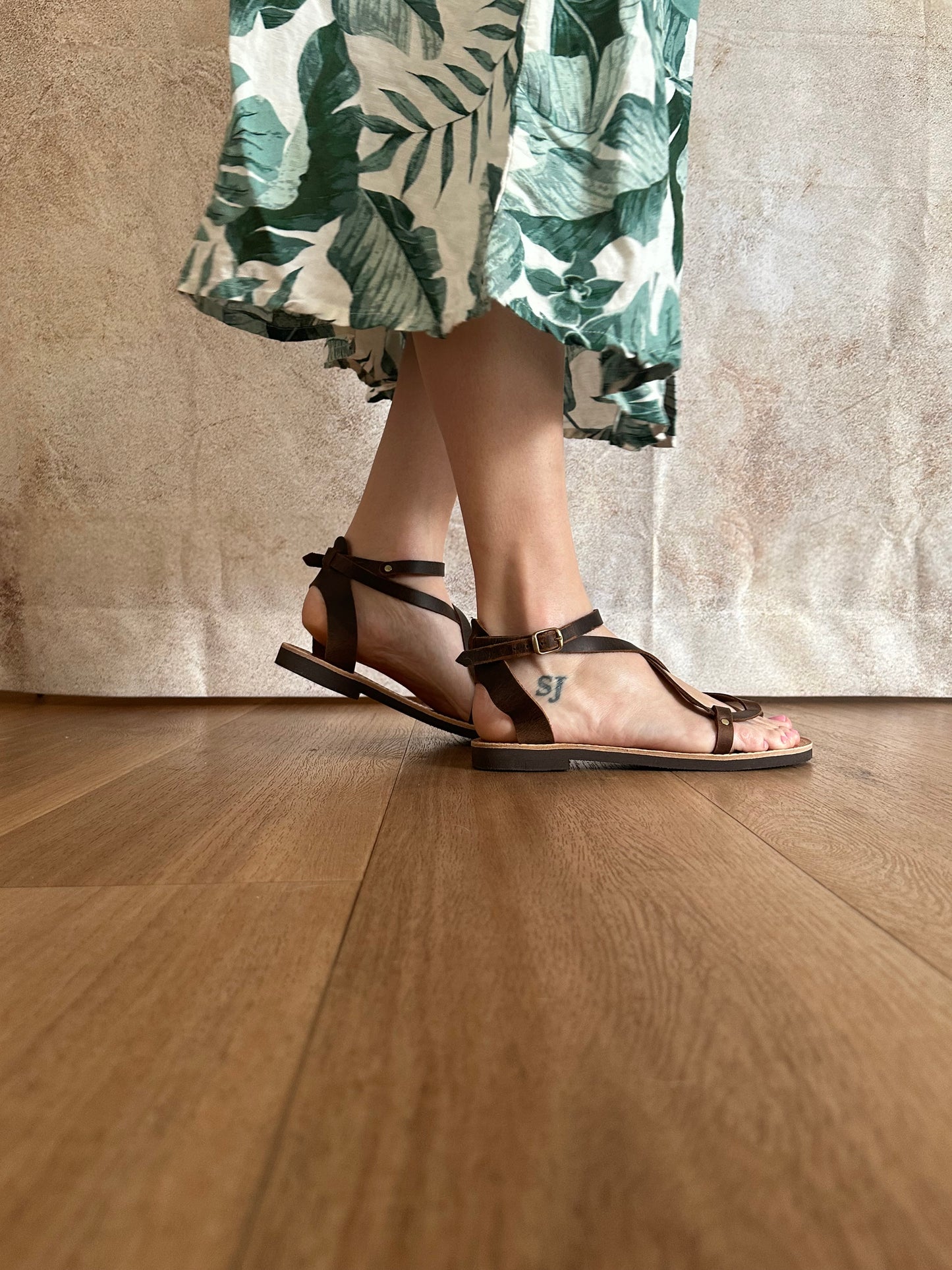 MEDUSA GREEK LEATHER SANDAL