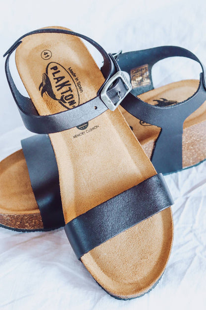 BLACK WEDGED WOMEN SANDAL